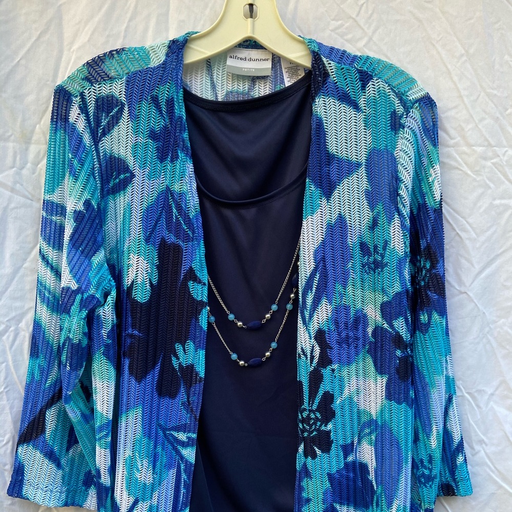 NWT Alfred Dunner Layered Blouse with Necklace